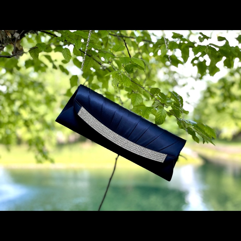 Party purse